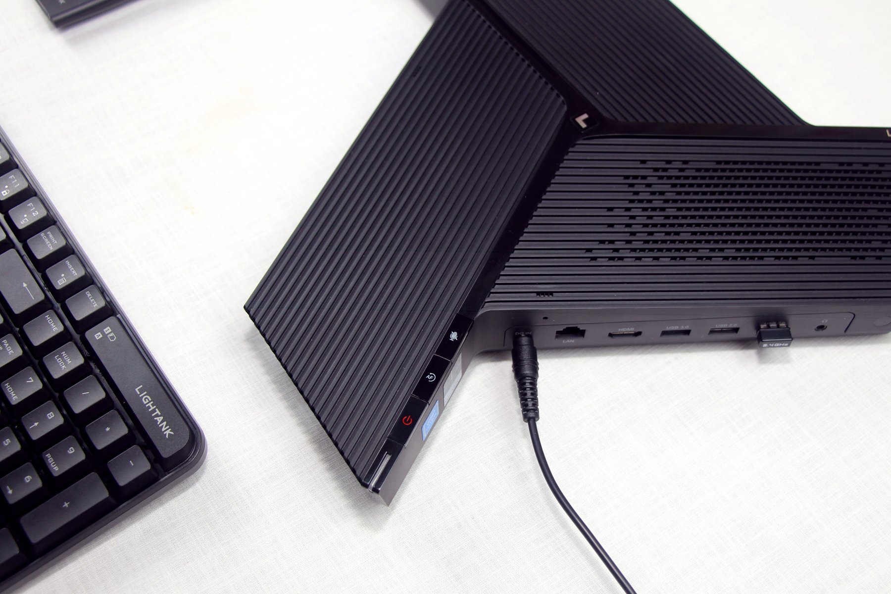 商务投影仪高效办公功能,商务便携式投影仪