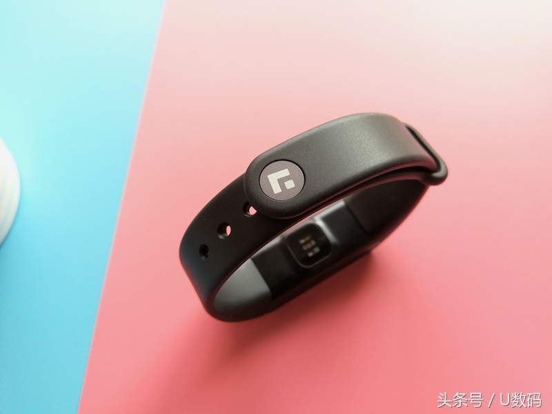 拉卡拉跨界手环调整,拉卡拉手环效果