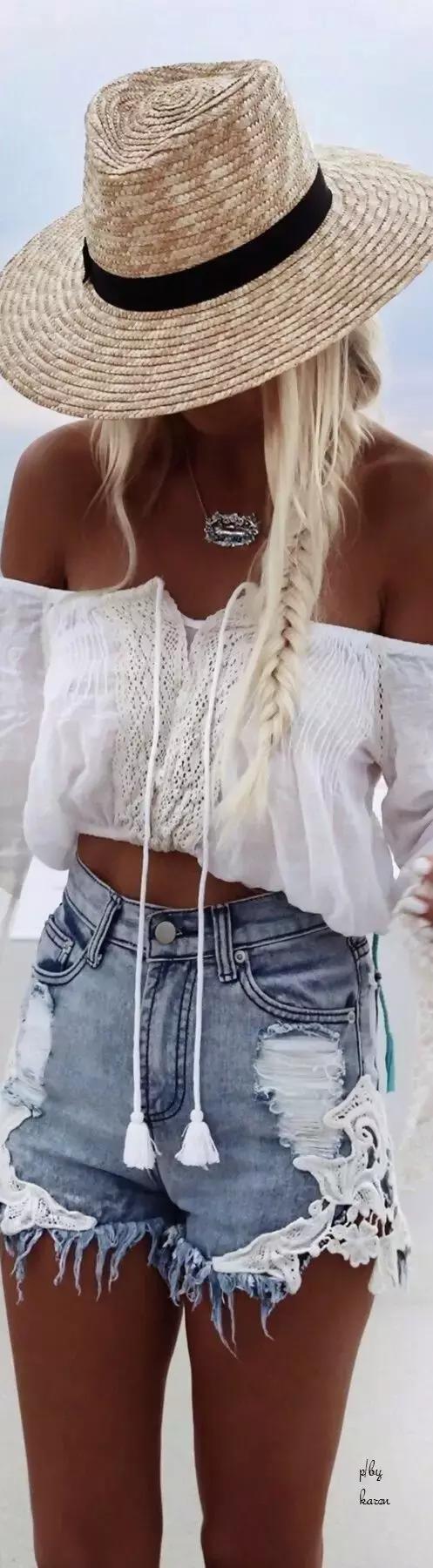 上班打扮小点还是成熟点好,上班look整套