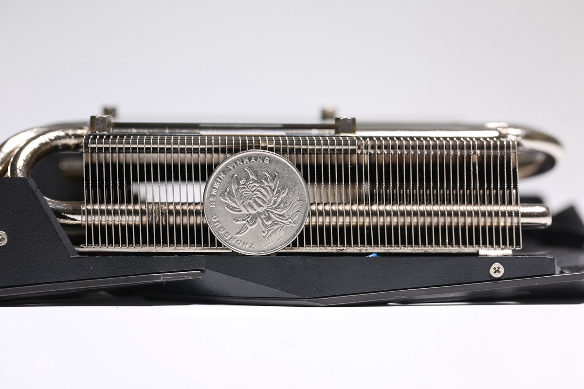 *力暴**拆解ROGGTX108011Gbps显卡评测