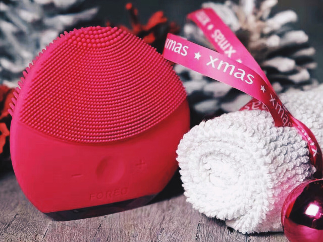 夏天洗脸有技巧，据说郭碧婷、杨幂、Angelababy都在用的洗脸方式！