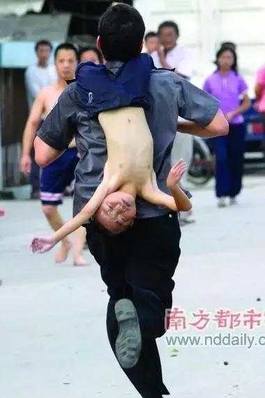 溺水救援记住四个字,记住溺水的口诀