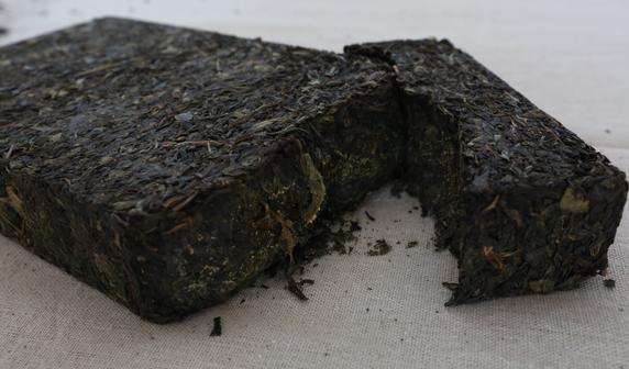 怎么鉴别茯砖茶,茯砖茶如何鉴别