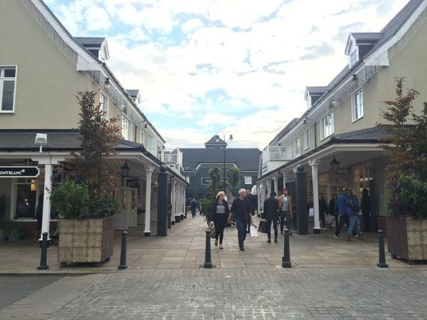 逛奥特莱斯商场攻略,中国奥特莱斯购物攻略