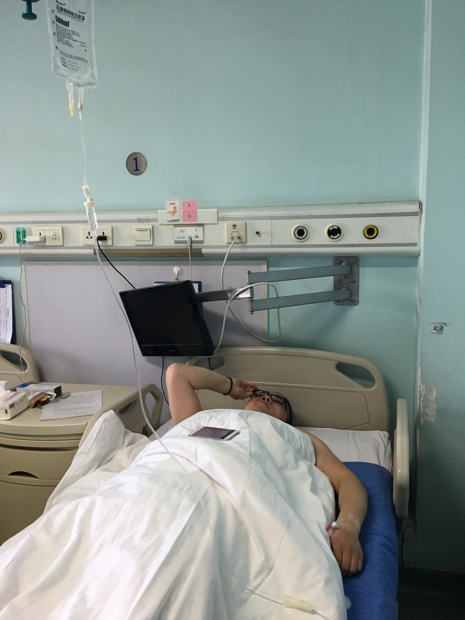 痛风还得是刚做完手术的飞哥跟你聊