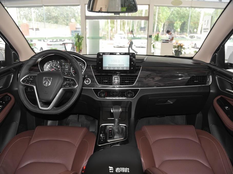 宝骏560什么时候有7座的了,宝骏560用了几款自动变速箱