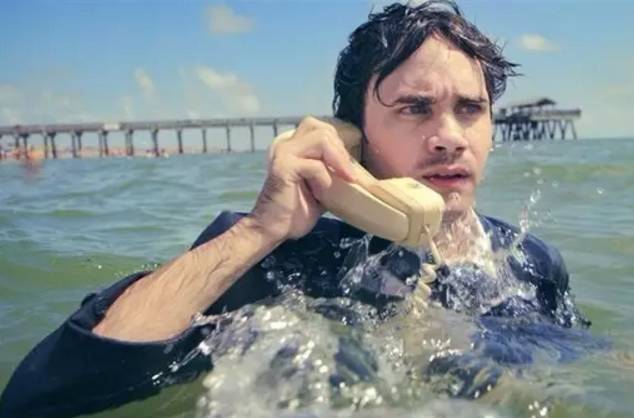 手机进水不要慌，试试这几招先！