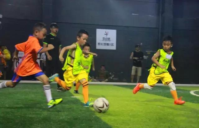 足球赛竟靠点赞数决定冠军,中国足球名场面点赞指路