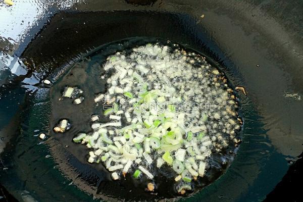 木耳怎样做才不会中毒,木耳怎么做都好吃