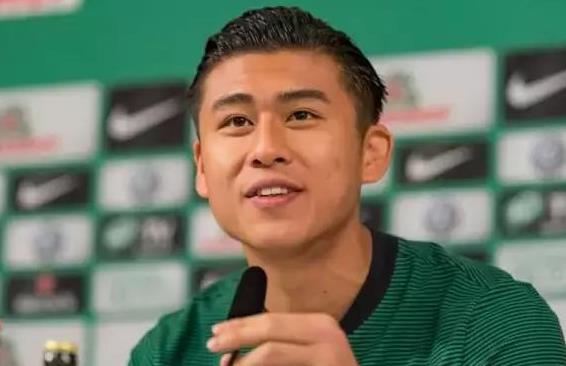 中国男足两大新星确定登陆德甲,国足小将加盟巴萨