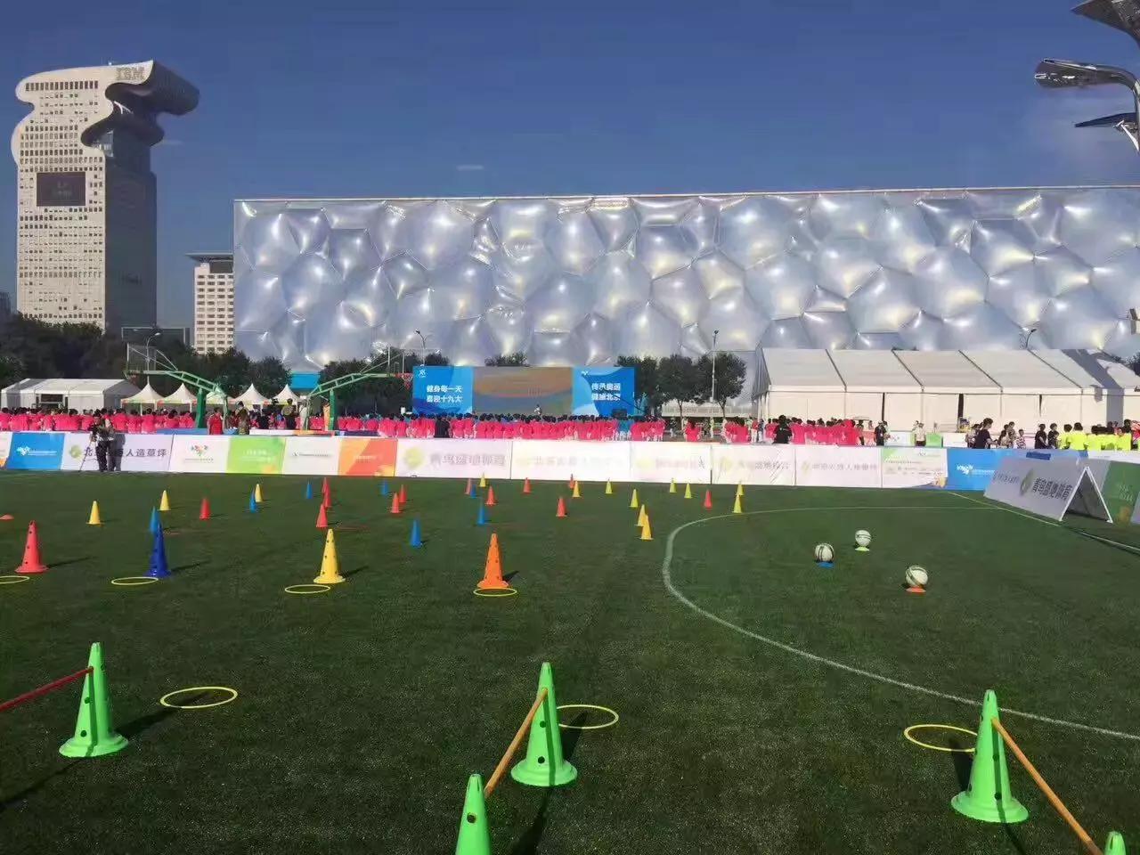 鸟巢和水立方寓意是什么,鸟巢和水立方相互照应