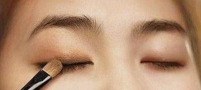 好看眼妆教程日常化妆,眼妆教程日常化妆图片