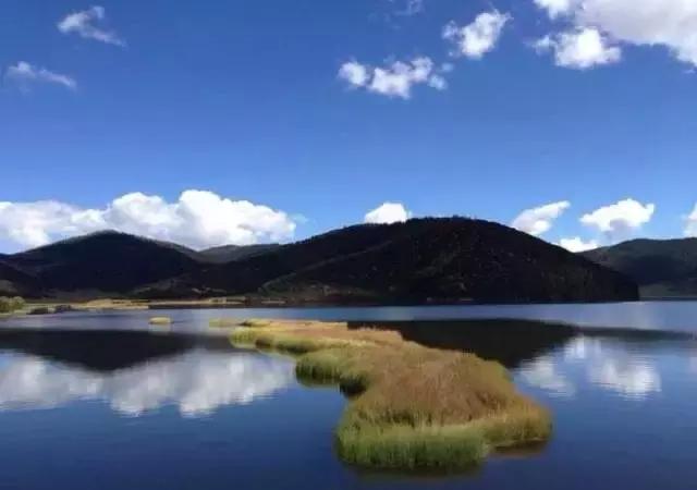 12月机票提前多少天订最便宜,每个星期哪天订机票最便宜