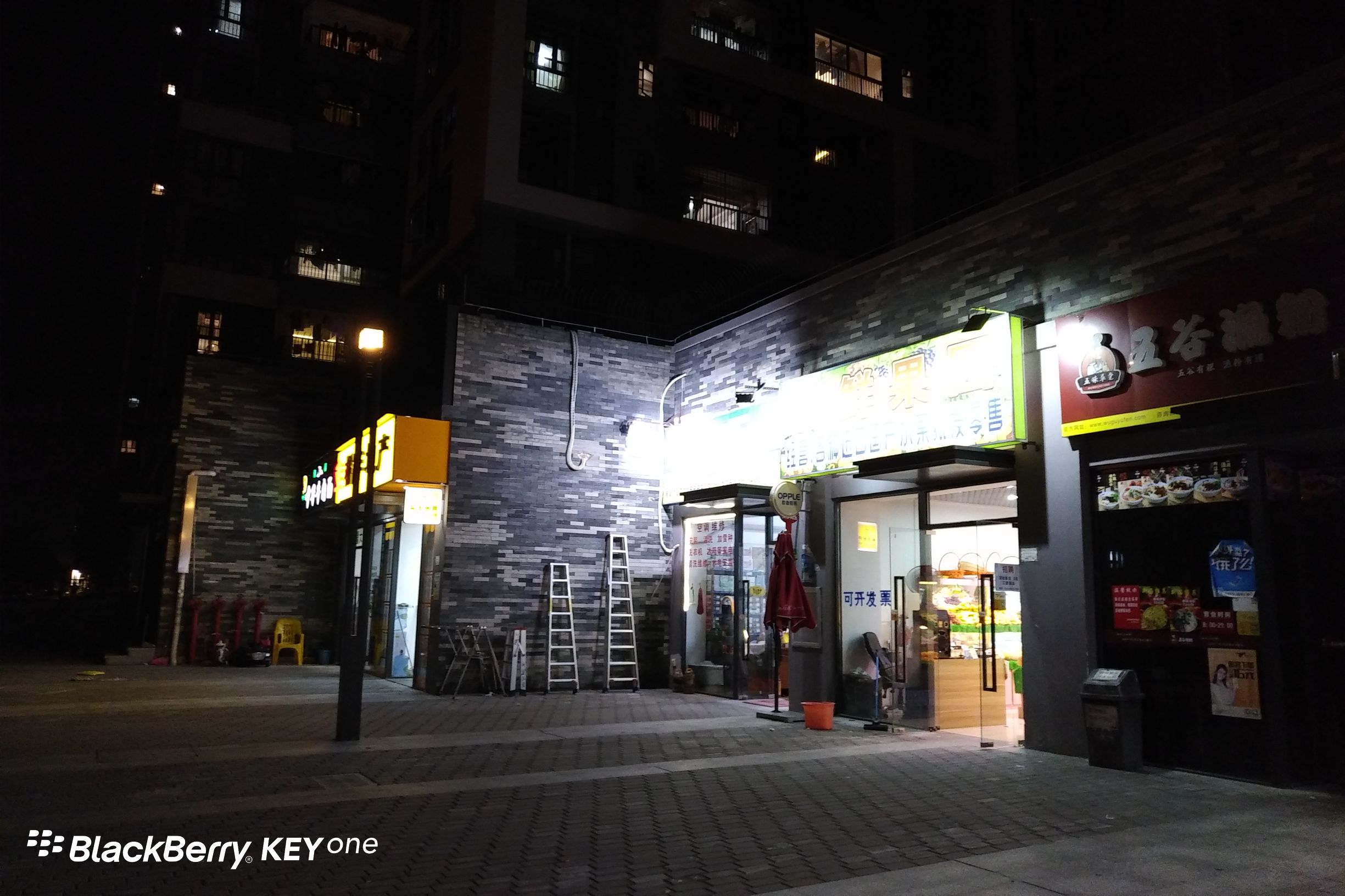 黑莓KeyOne国行上手评测：全键盘情怀的又一次升华