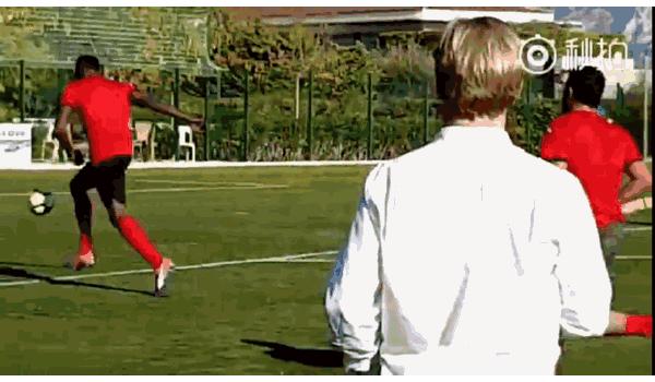 博尔特要踢足球吗,博尔特不是踢足球了吗