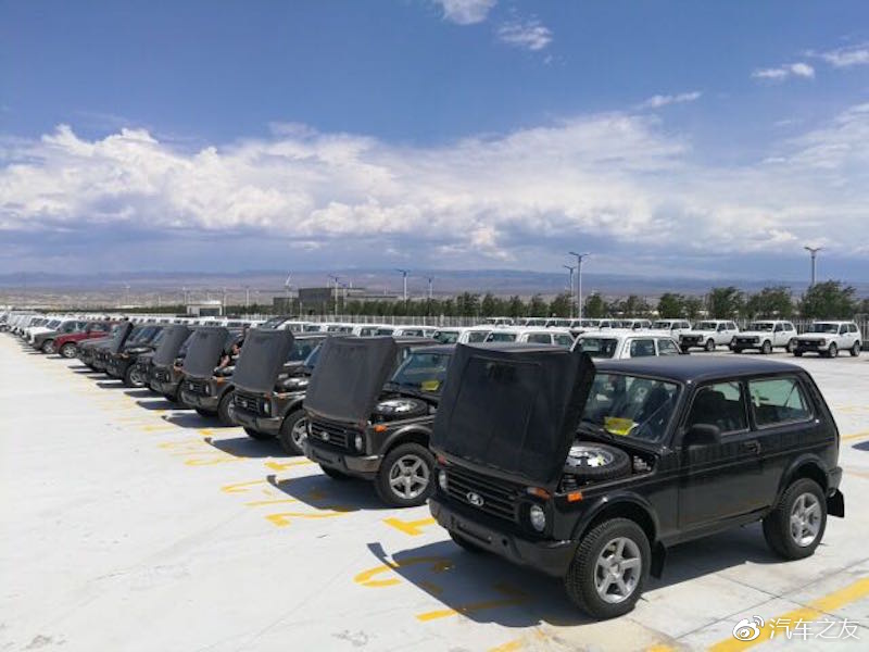 还记得小时候的火车,还记得小时候坐过的摇摇车吗