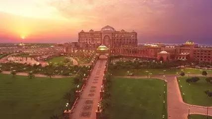 为什么欧洲人喜欢去地中海旅游,为什么欧洲人喜欢去希腊度假