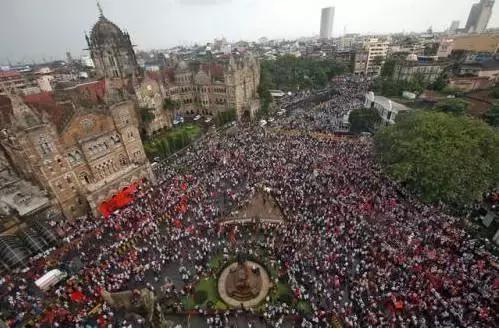 汗!又要高温了?|九寨沟20人遇难,余震1741个|怎么避免教出熊孩子?|《建军大业》赠票送你