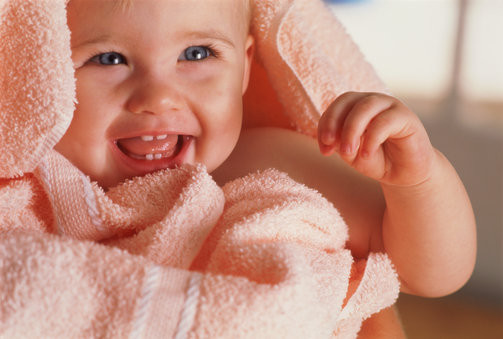 小孩长了双排牙要不要拔,孩子长出双排牙要立即拔吗