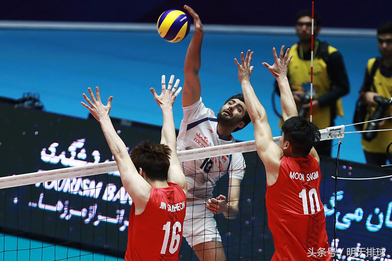 cctv5直播男排决赛伊朗男排,中国男排1-3负于伊朗多人带伤上阵