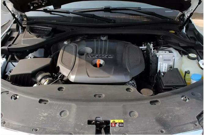 3位H8老车主试驾完新H8后，集体给了一个你意想不到的答案