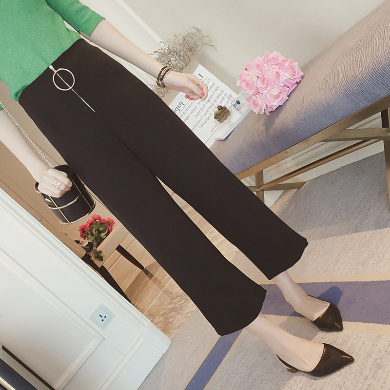 夏季黑色微喇叭裤九分裤怎样搭配,微喇叭九分裤百搭显瘦安排起来