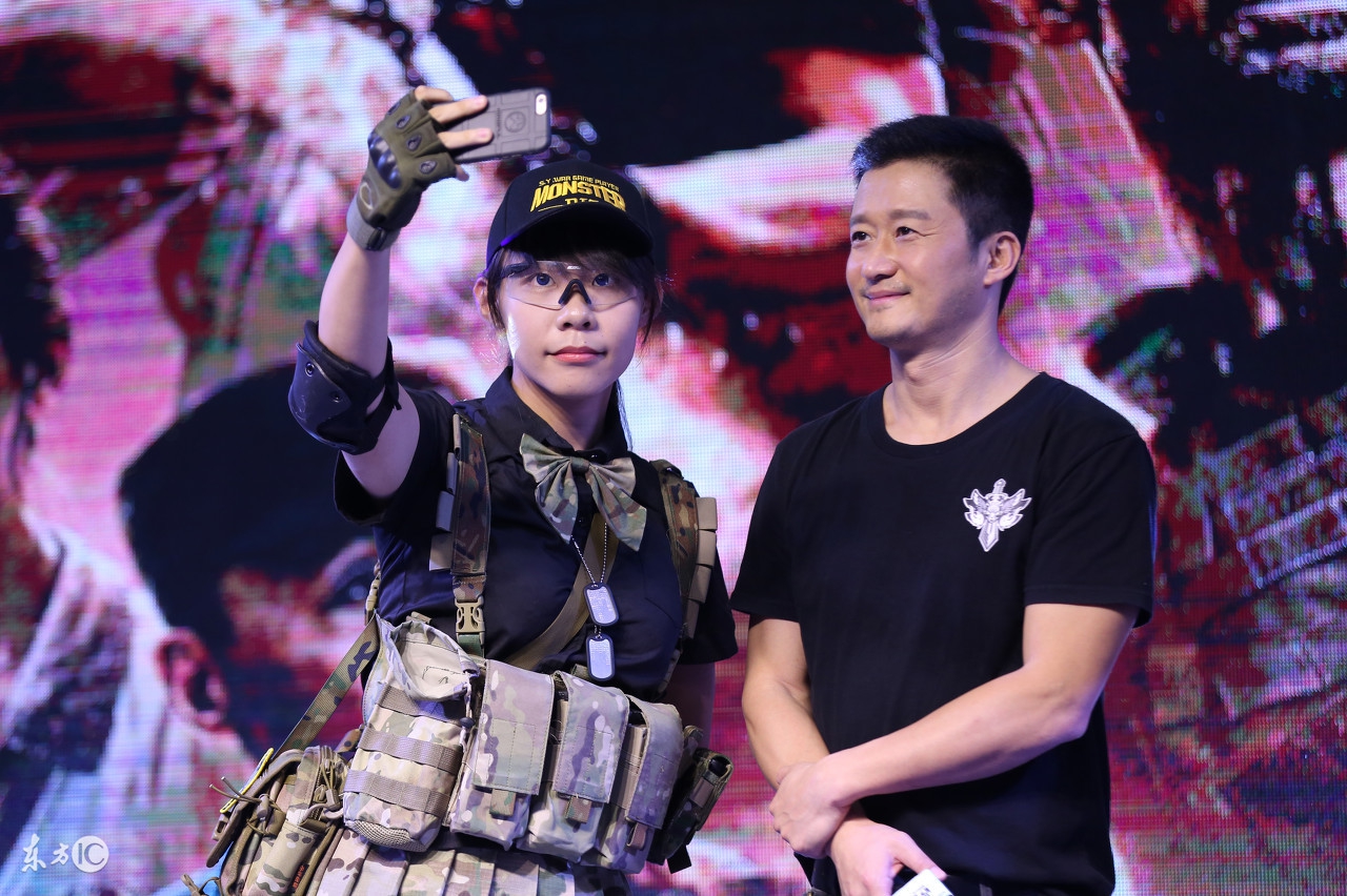 战狼票房挺进全球前100,吴京敲响了抵抗好莱坞的钟声