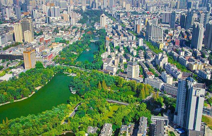 万达退出房地产意味什么,万达真的剥离了房地产吗