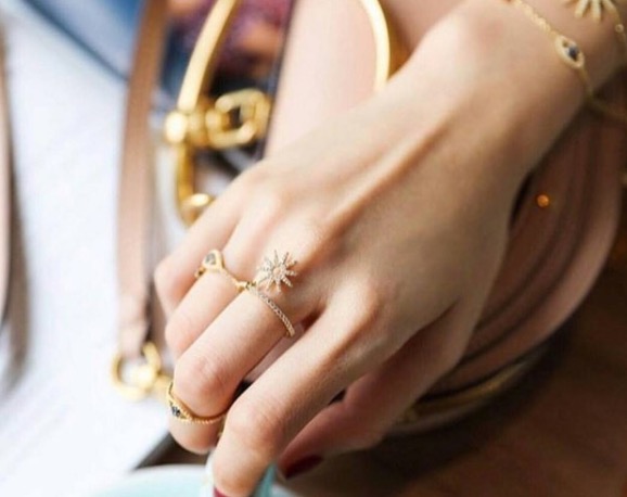 赵丽颖和杨幂白西装,别人家的男友