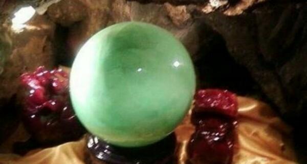 慈禧口中的宝珠在哪里,慈禧头上的四颗夜明珠价值