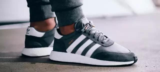 看到这几款复古跑鞋，我把鞋柜的NewBalance全烧了