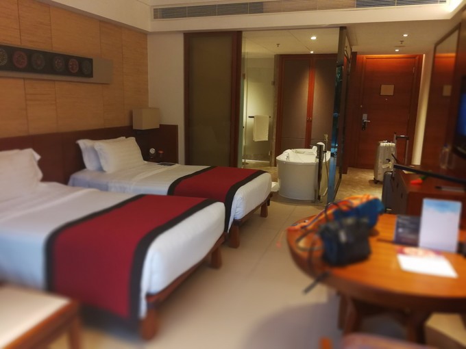 带着老妈和宝贝游三亚（两家铂尔曼和亚龙湾红树林度假之旅）