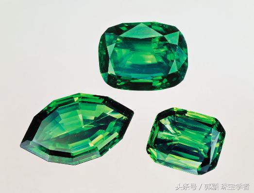 八月生辰石是什么宝石,八月生辰石橄榄石的寓意和象征