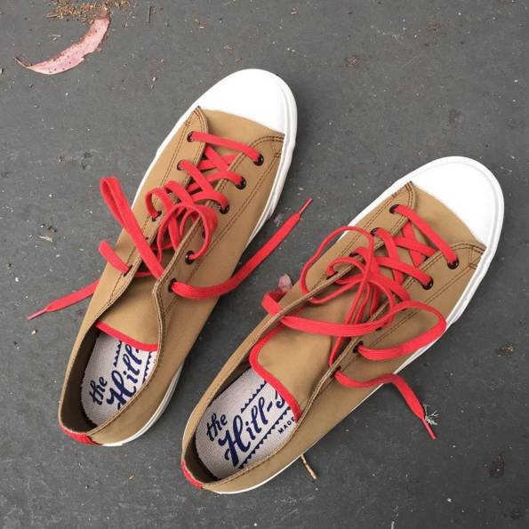 帆布鞋也能穿出女王风范,帆布鞋也能穿出高级感