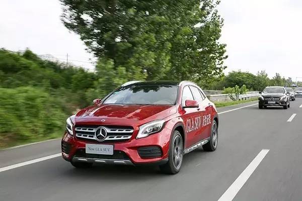 全新梅赛德斯奔驰glasuv介绍,奔驰gla天生无畏系列活动
