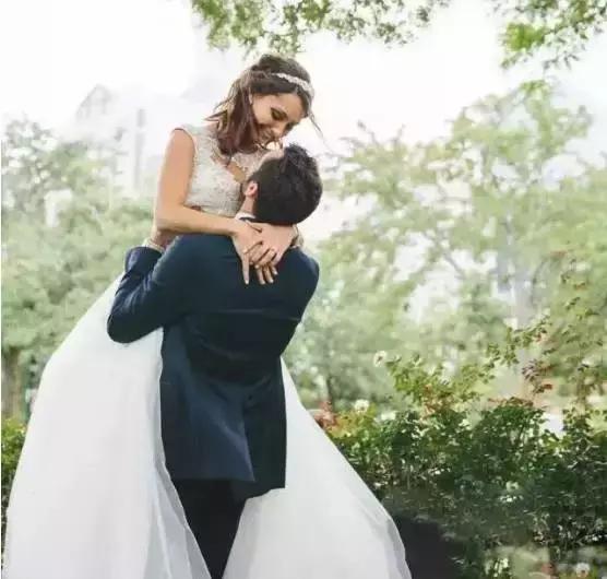 干货分享最心机的婚纱照pose,秀禾服婚纱照教你摆pose