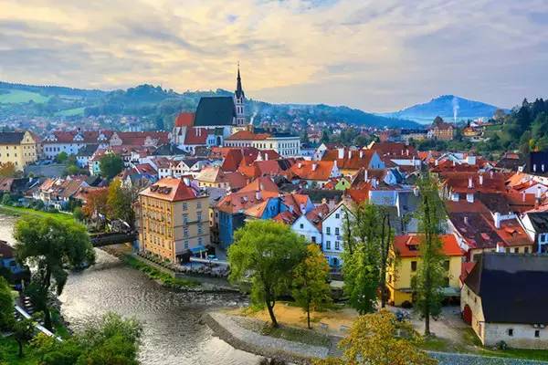 来东欧旅行感受异域文化,东欧旅行者感受