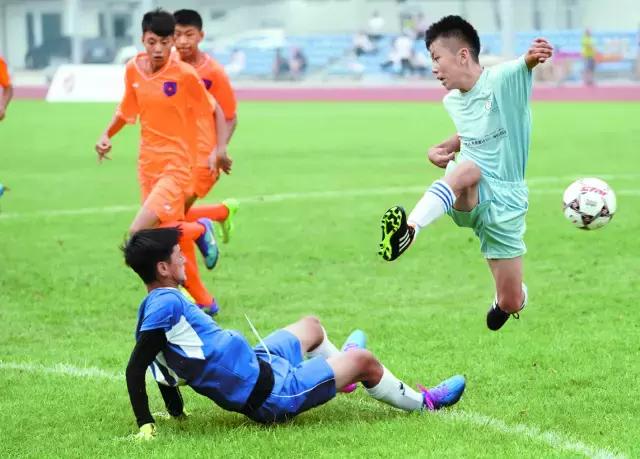 点球决战，*疆新**夺冠！北京晚报百队杯城际赛落幕，孩子们汗洒赛场