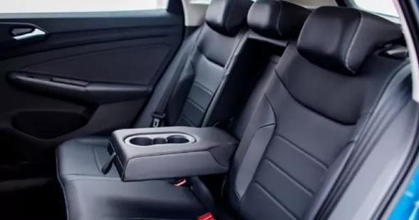 全系1.4T，作为中型SUV的捷达VS7动力到底够不够？