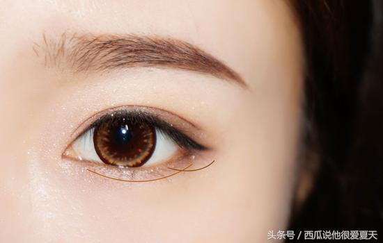 素颜妆化妆的正确步骤教程,素颜妆的步骤初学者如何化淡妆