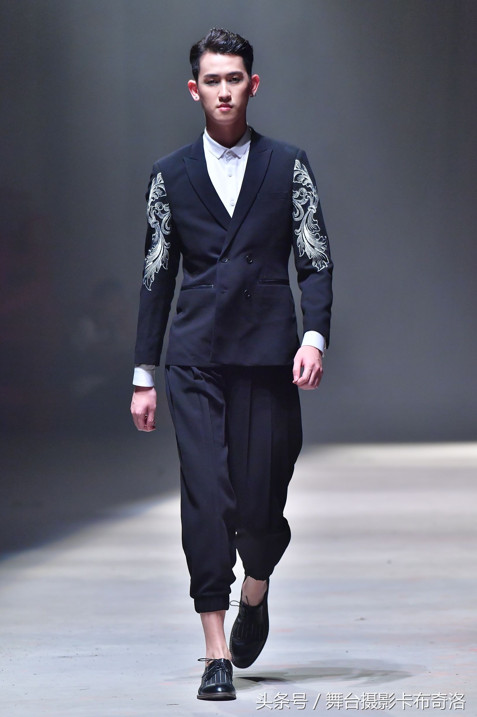 pinli品立男装换季,品立pinli男装皮衣