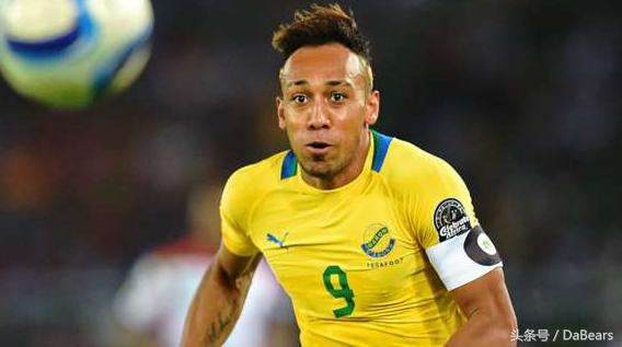 一个国家一个足球巨星,一个国家的英雄