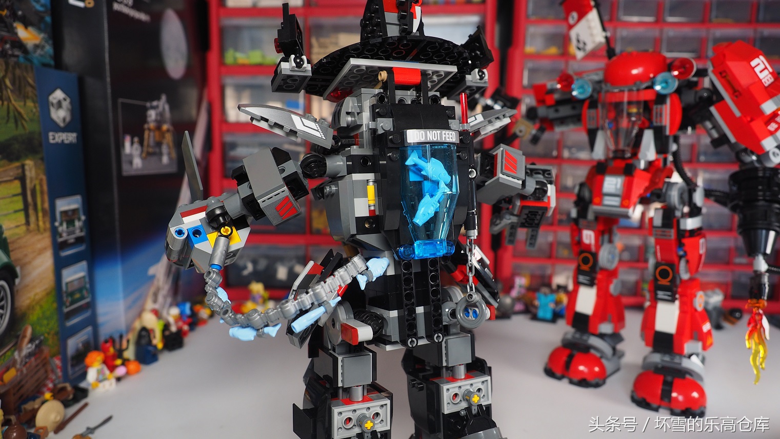 乐高幻影忍者第一代幻影机甲拼装,乐高幻影忍者泰坦机甲盗版和正版