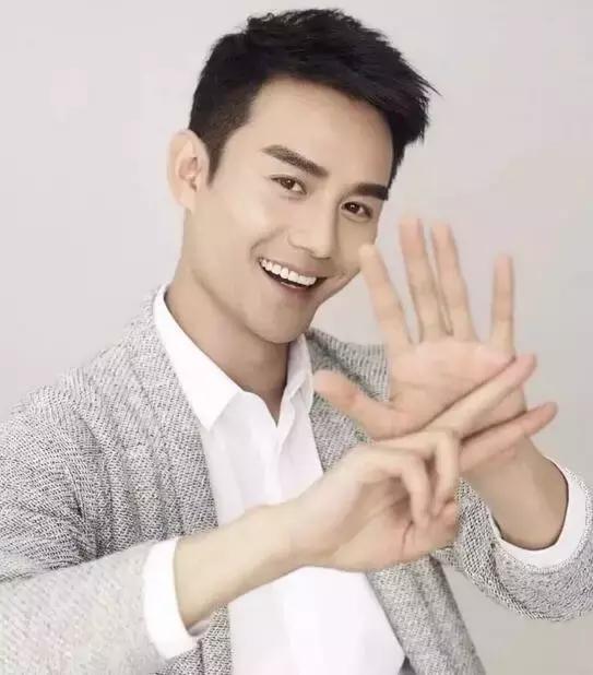 眉毛也会影响一个人的颜色,眉毛对颜值的影响