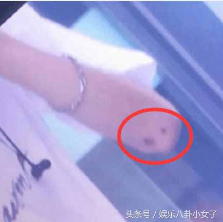 易烊千玺三小只演唱会同台跳舞,三小只易烊千玺现状