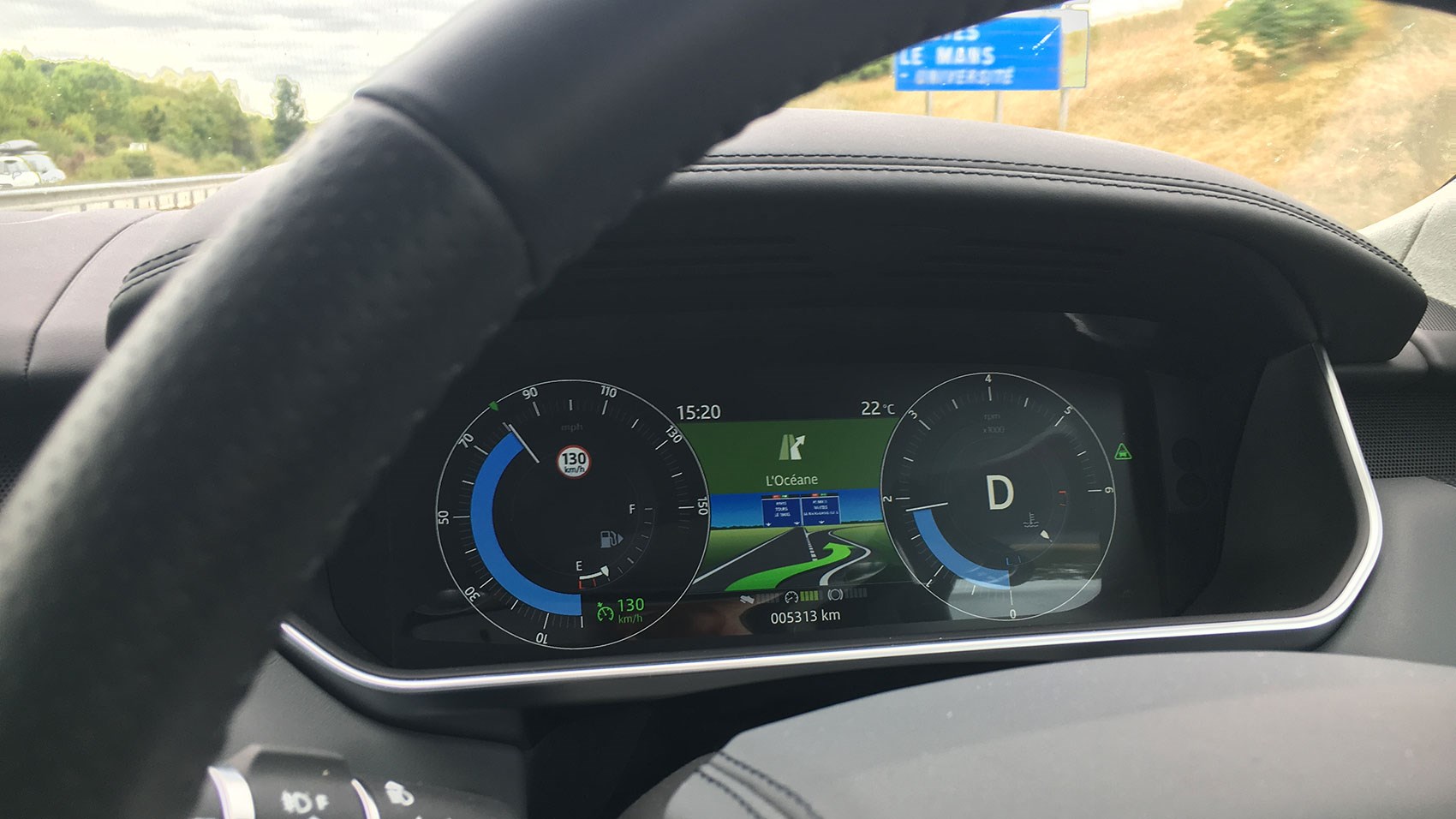 路虎揽胜sdv6试驾视频,路虎揽胜运动版2024款用车实测