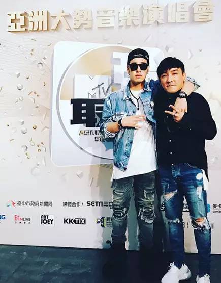 我去年买了个表歌曲,我去年买了个表出处