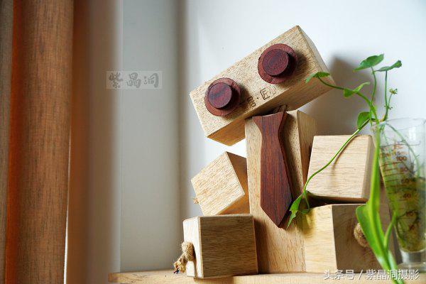 我们是谁？游客！我们做啥？木工！怎么做？打酱油！