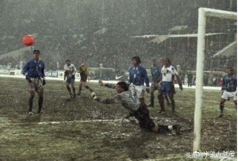 意大利布冯千场里程碑,意甲最佳球员布冯