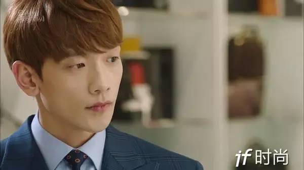 宋仲基与宋慧乔甜蜜,宋仲基与宋慧乔恋爱过程